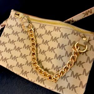 ✨Michael Kors ✨ NEW